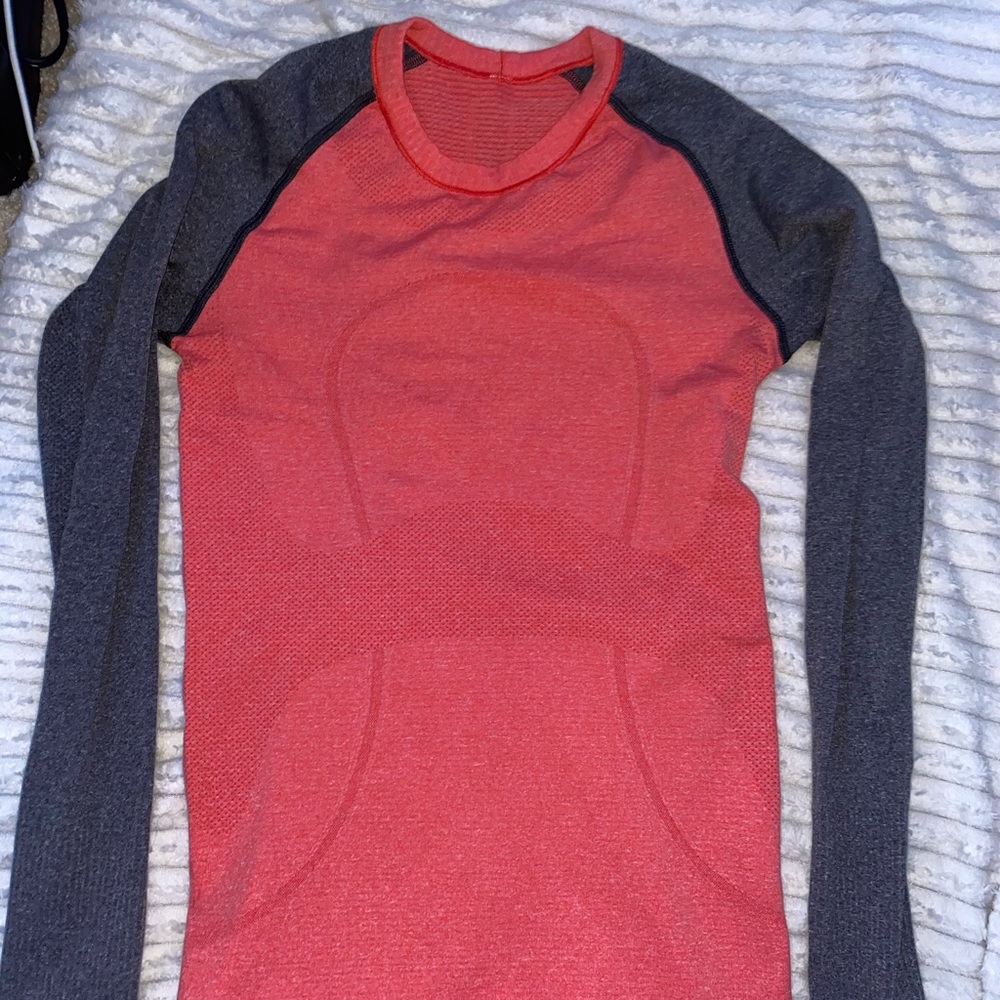 LULULEMON og swiftly tech longsleeve